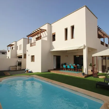 Holiday home Las Caletas Del Mar - Heated Pool