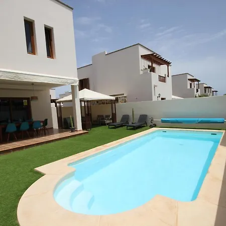 Holiday home Las Caletas Del Mar - Heated Pool